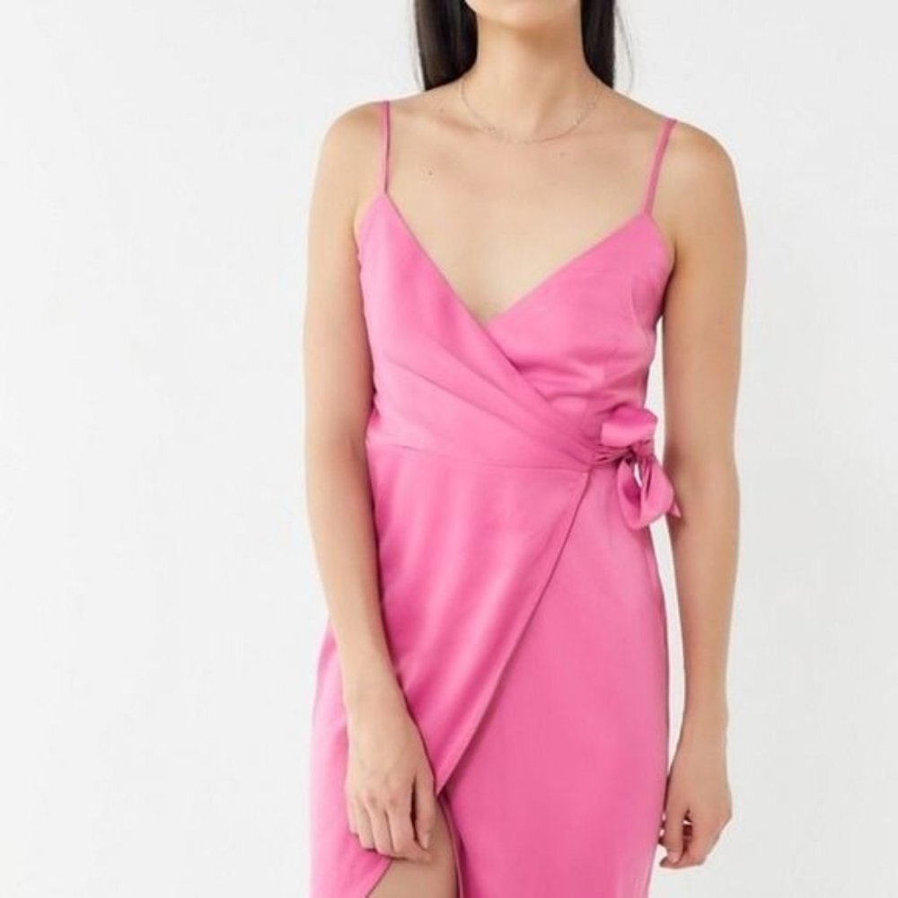 URBAN Outfitters‎ Pink Wrap Dress